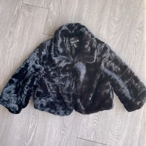 Forever 21 Faux Fur Crop Jacket Woman’s size S
